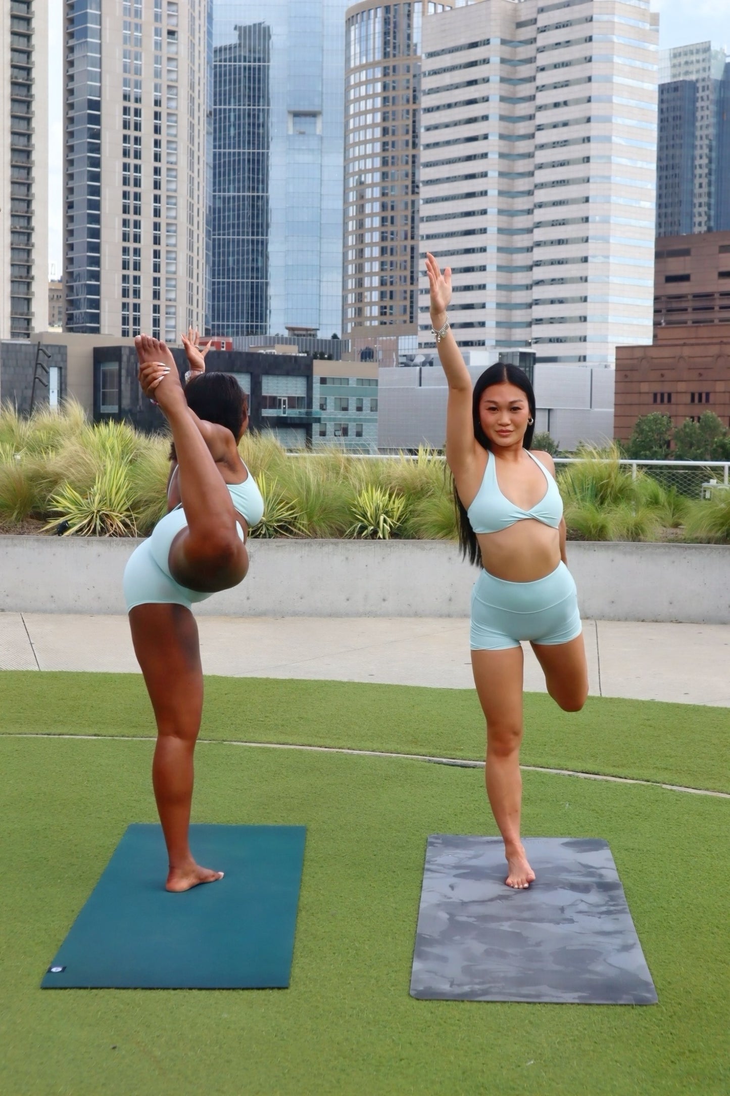 2 piece woman set Skyline Strength
